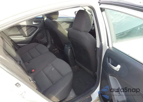 2017 Kia Forte Lx z USA, uszkodzony, nr VIN 3KPFK4A73HE099231